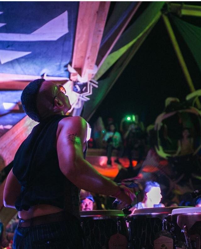 Chiko Hernandez performing live